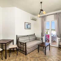 Apartment with sea view (2 persons)