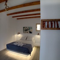 Diamond Double Studio