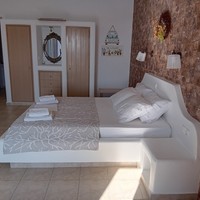 Family Studio (3 persons)