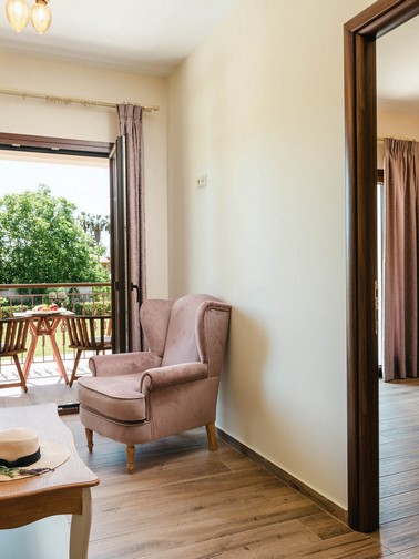 Luxury Suite (4-5 persons)