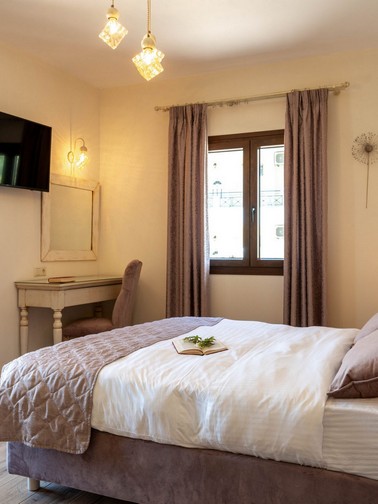 Luxury Suite (4-5 persons)