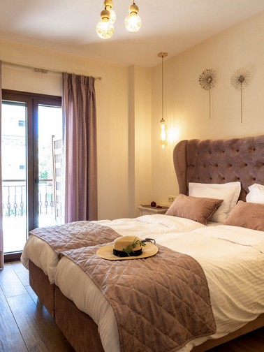 Luxury Suite (4-5 persons)