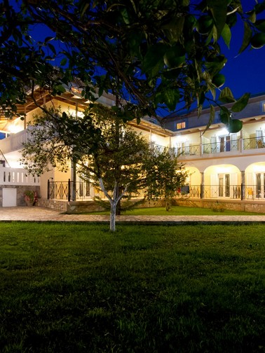 Byzantio Resort by night