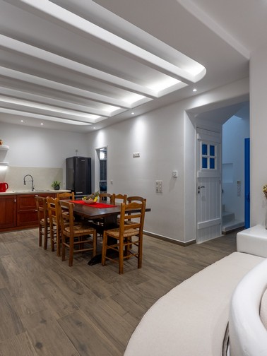 Villa with sea view - Red (10 persons)
