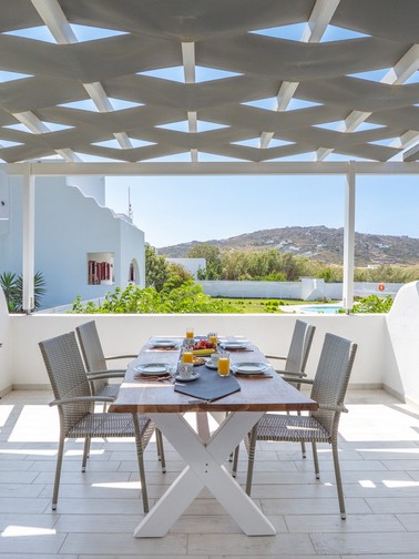 Villa with pool view - Yellow (6 persons)