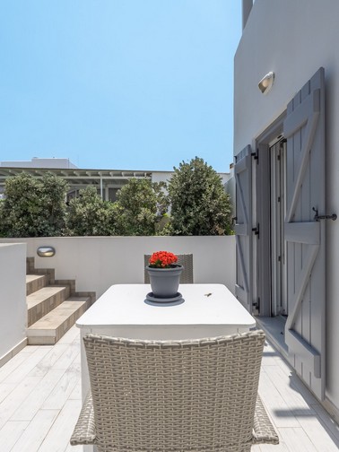 Villa with pool view - Yellow (6 persons)