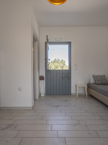 Villa with pool view - Yellow (6 persons)