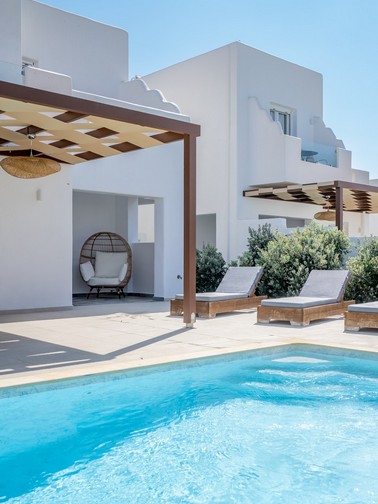 Villa with private pool (10 persons)