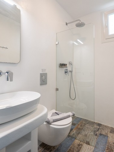 Villa with private pool (10 persons)
