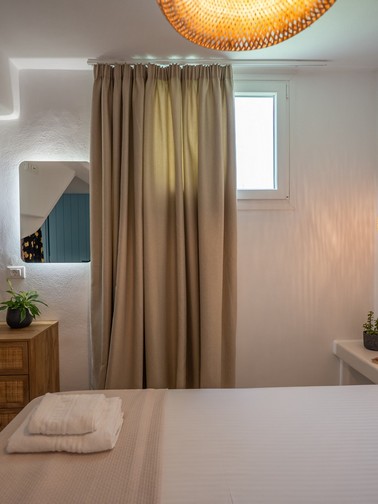 Villa with private pool (9 persons)