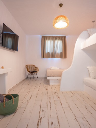Villa with private pool (9 persons)