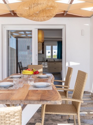 Villa with private pool (8 persons)