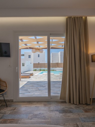 Villa with private pool (8 persons)