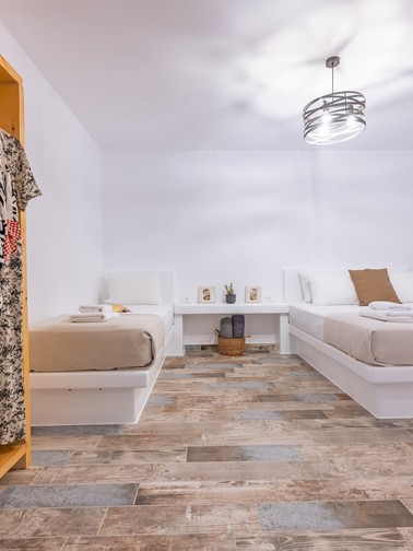 Villa with private pool (8 persons)