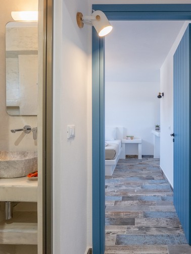 Villa with private pool (8 persons)