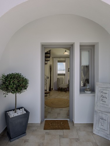 Villa entrance