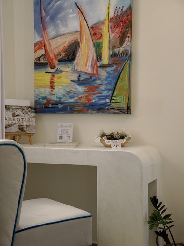 Writing desk (ground floor)