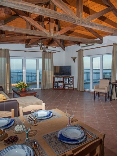 Sitting area and dining table