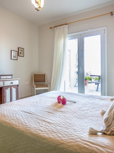 Bedroom with queen-size bed