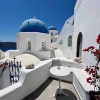 The Blue Domes Cave Villa (7 persons)