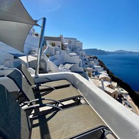 The Blue Domes Cave Villa (7 persons)