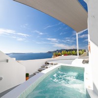 Deluxe Cave Villa (4 persons)