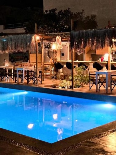 Pool and pool bar by night