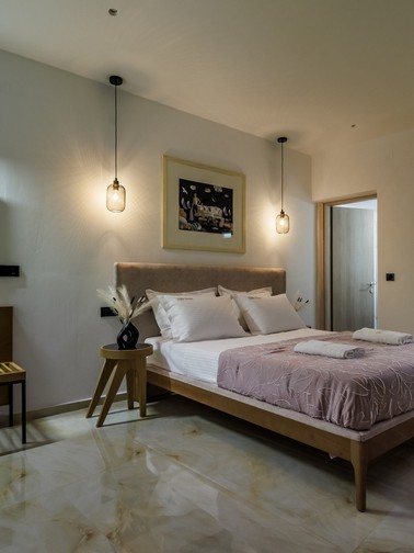 Double bedroom by night