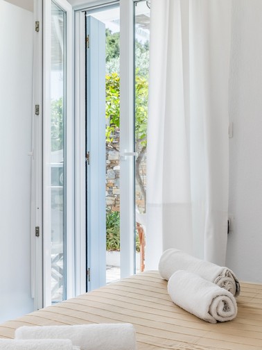 Cozy Double Room - partial sea view