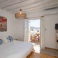 Twin/Double Seaview balcony